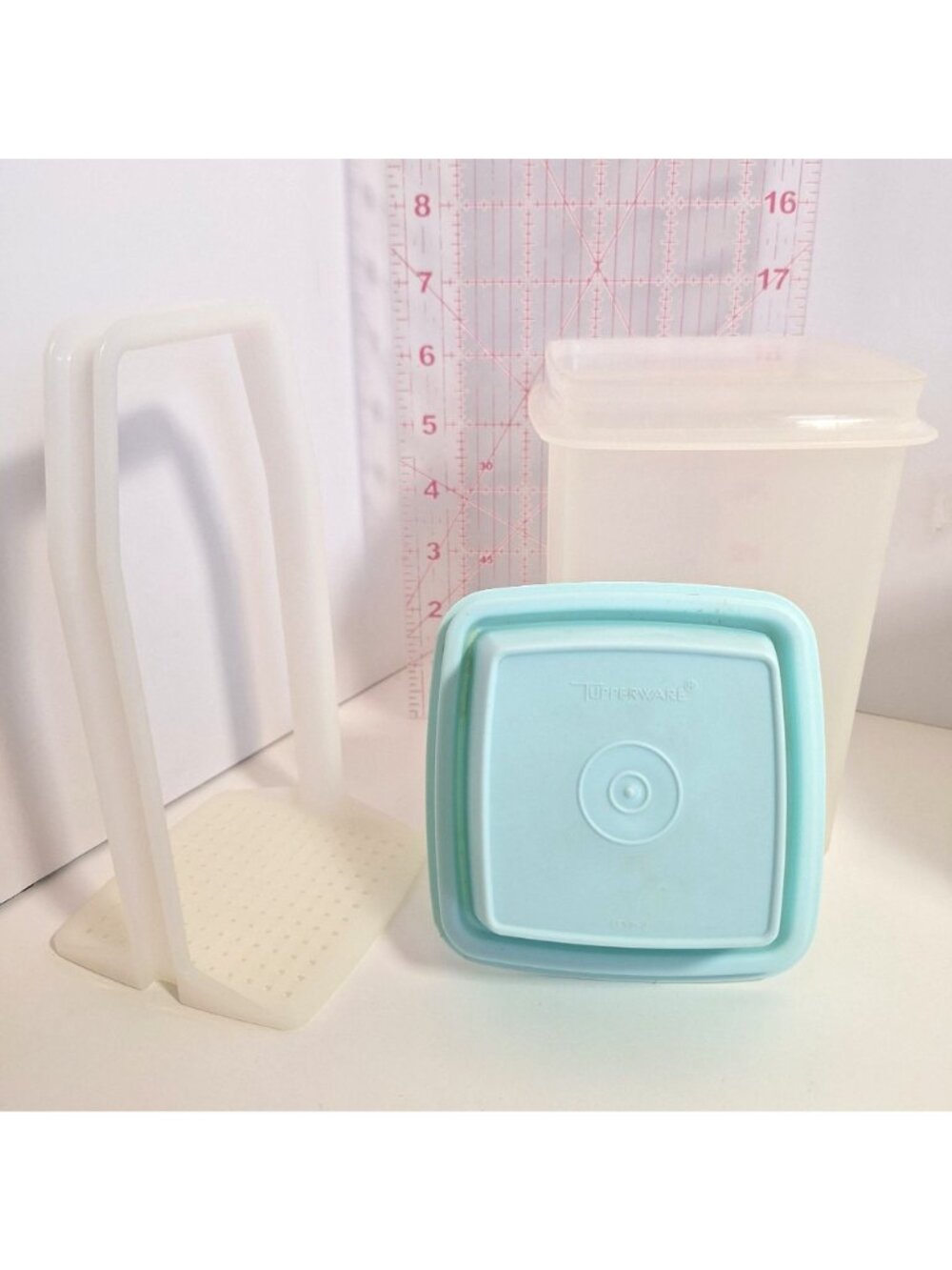 Tupperware Square Round Containers Pickle Keeper Seafoam Mint Aqua Vintage - Picture 4 of 12